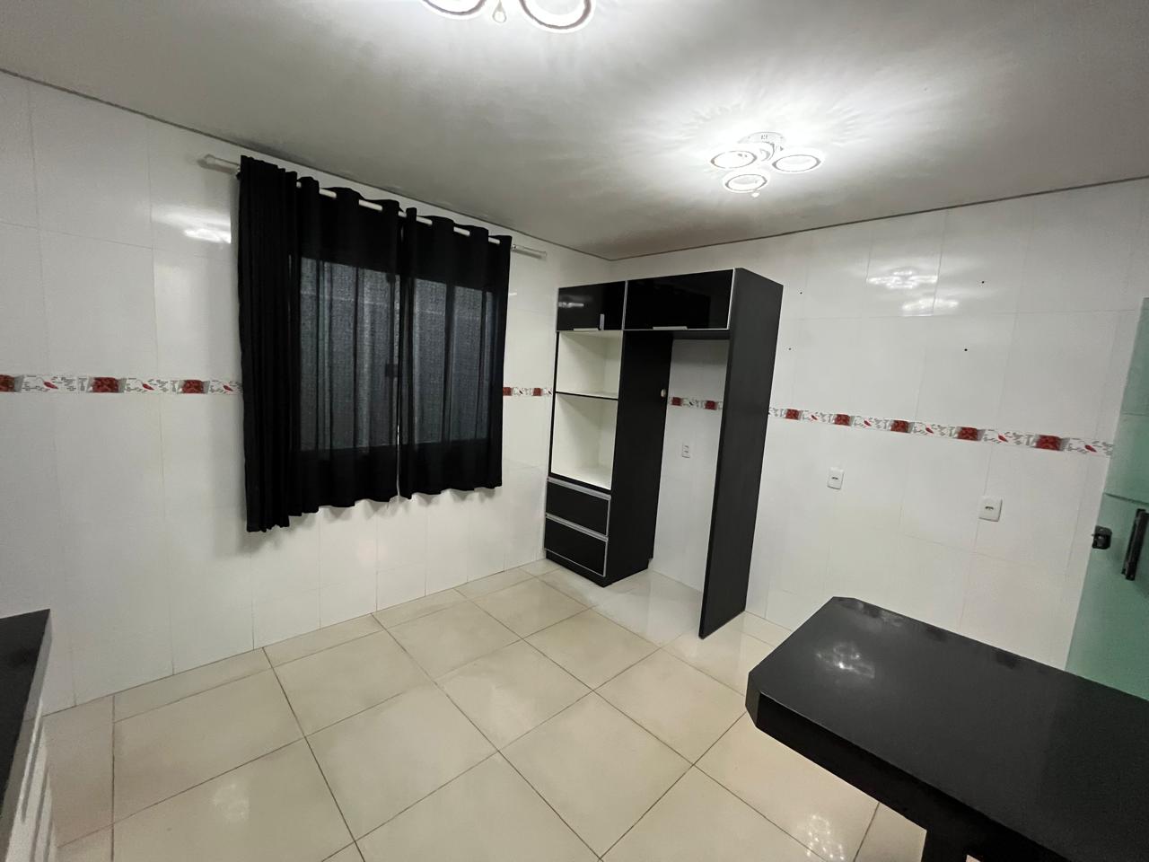 Sobrado de Luxo no Parque Anhanguera - 3 Quartos sendo 2 Suítes - 4 Vagas