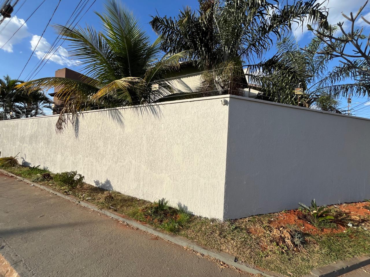 Sobrado de Luxo no Parque Anhanguera - 3 Quartos sendo 2 Suítes - 4 Vagas