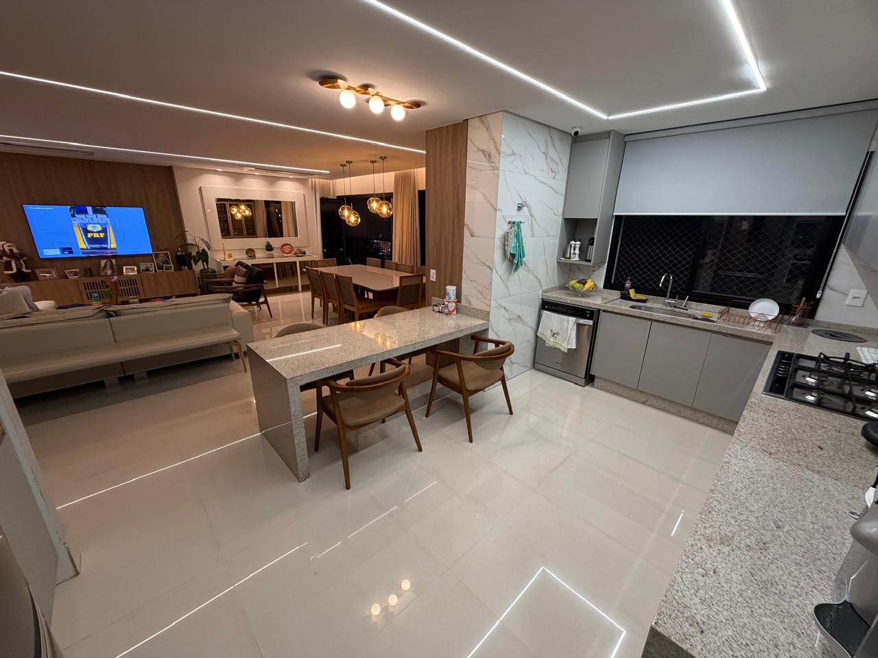 Apartamento de Luxo com 3 Suítes e Elevador Privativo - Setor Bueno