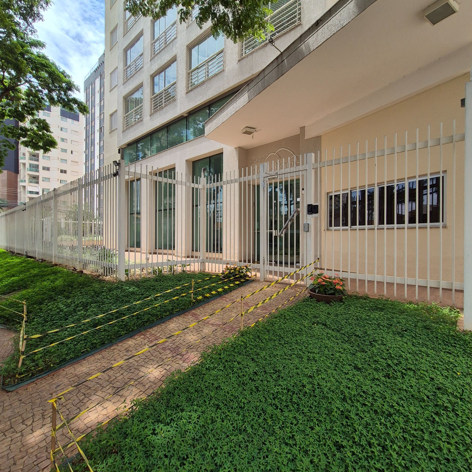 Apartamento Alto Padrão no Setor Bueno - 14º Andar com Vista Privilegiada