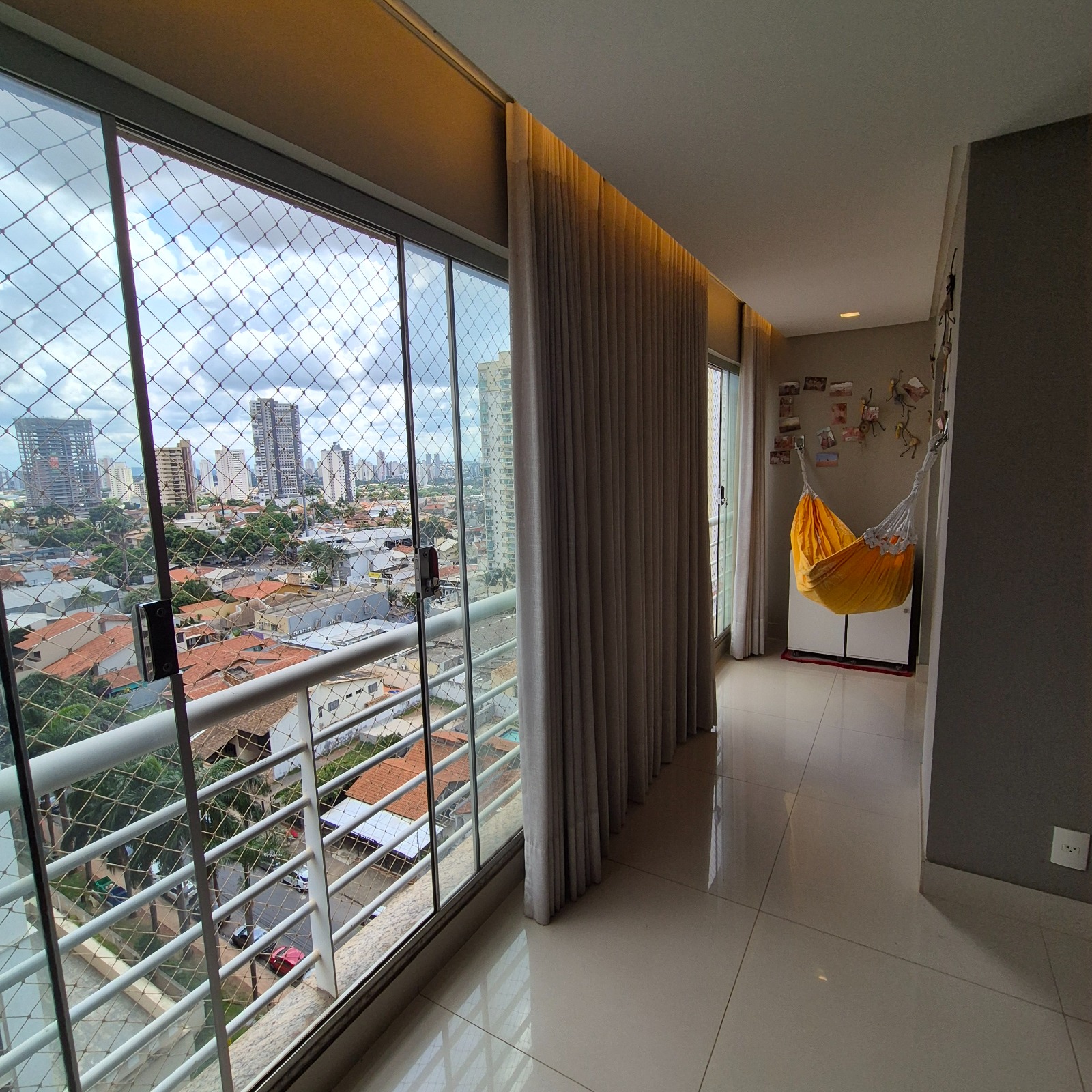Apartamento Alto Padrão no Setor Bueno - 14º Andar com Vista Privilegiada