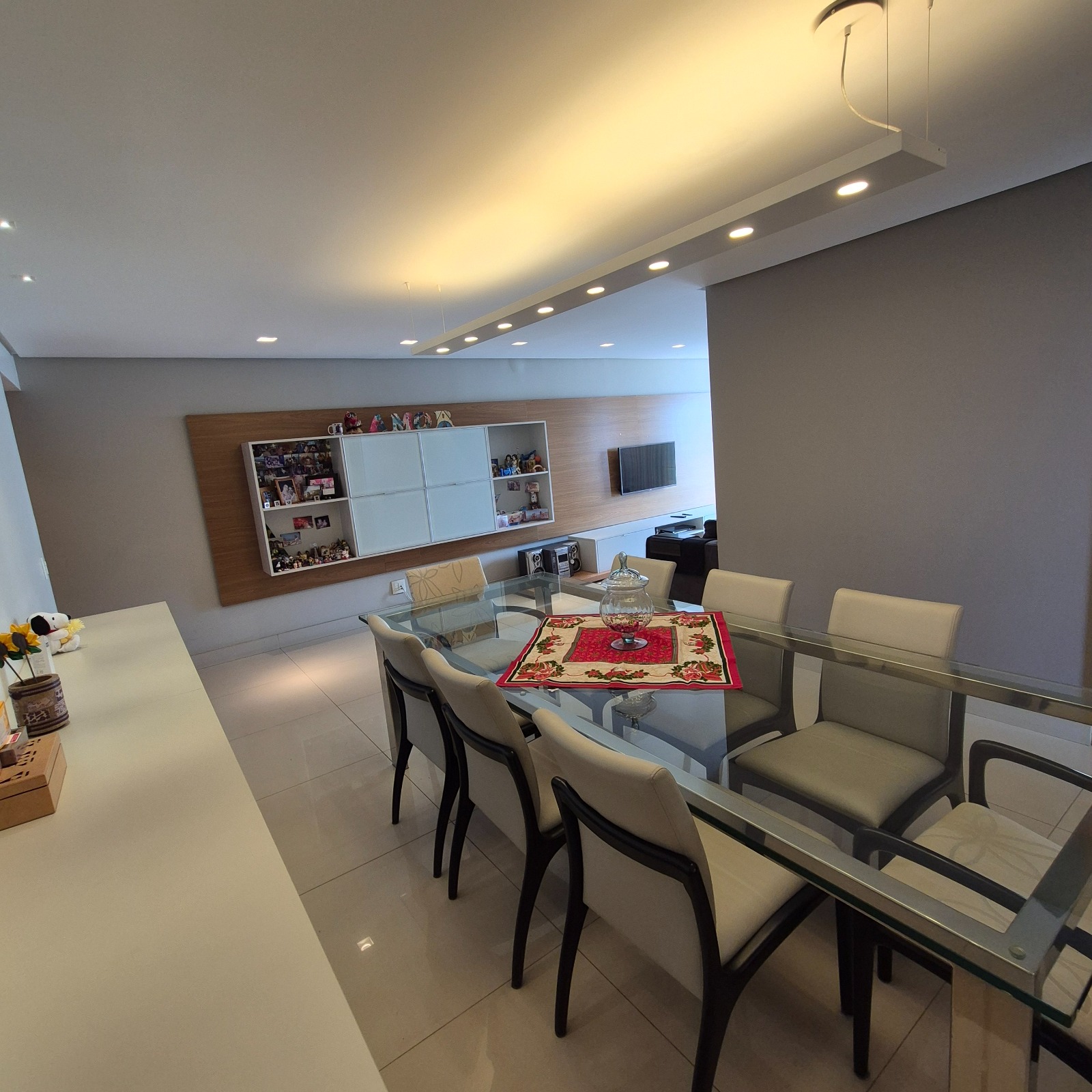 Apartamento Alto Padrão no Setor Bueno - 14º Andar com Vista Privilegiada