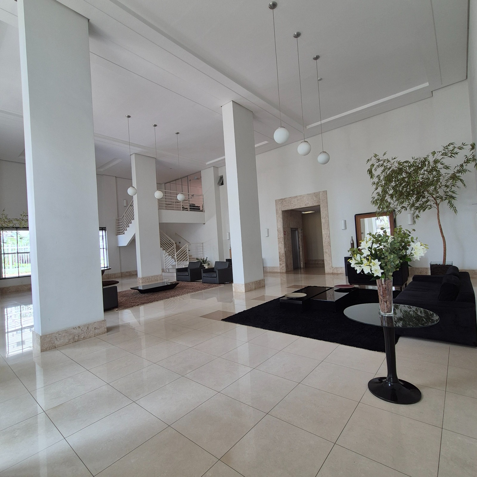 Apartamento Alto Padrão no Setor Bueno - 14º Andar com Vista Privilegiada