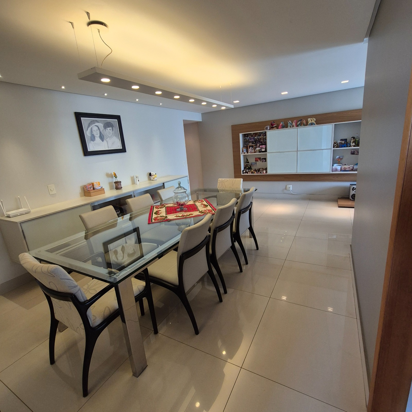 Apartamento Alto Padrão no Setor Bueno - 14º Andar com Vista Privilegiada