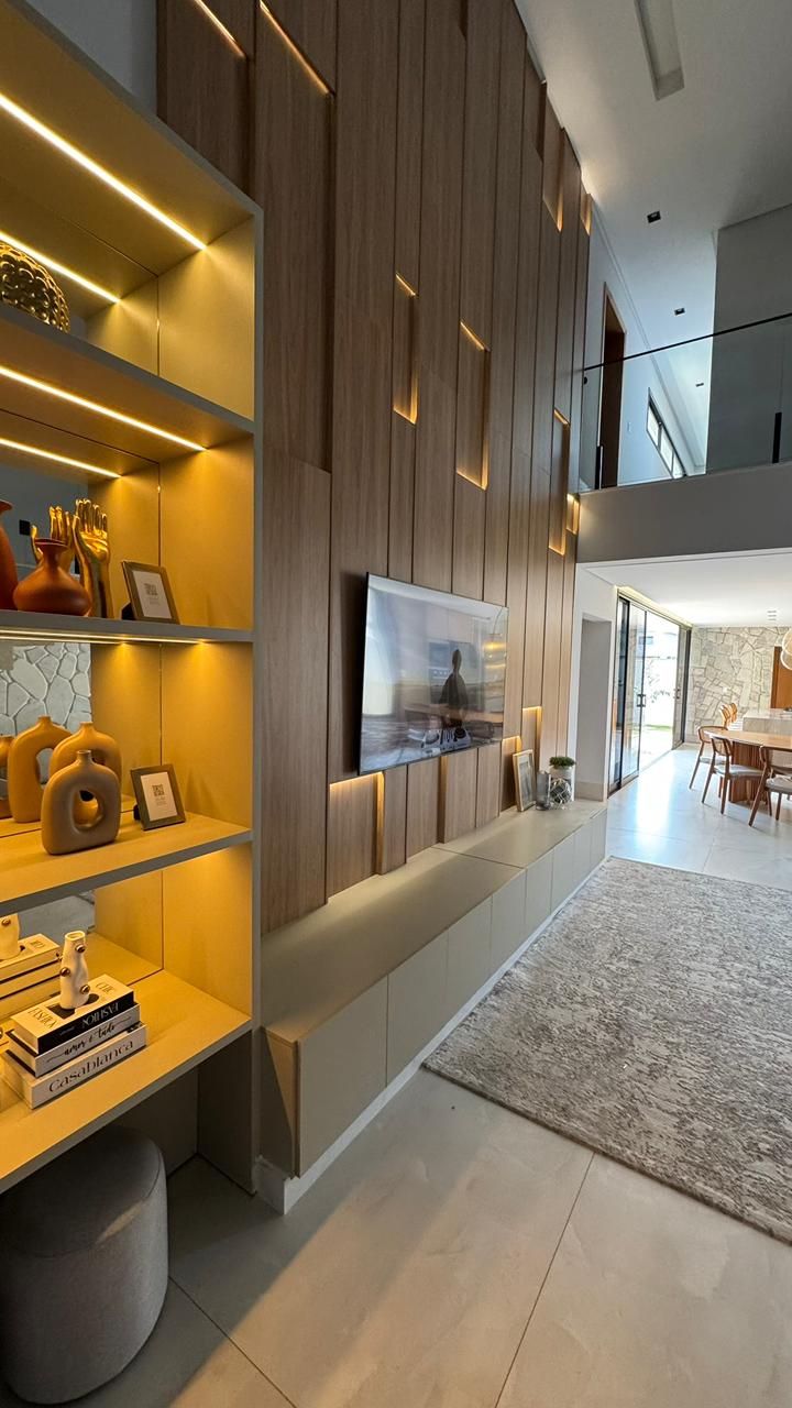 Casa de Luxo Mobiliada com Projeto Assinado - Condomínio Parque Ville Jacarandá