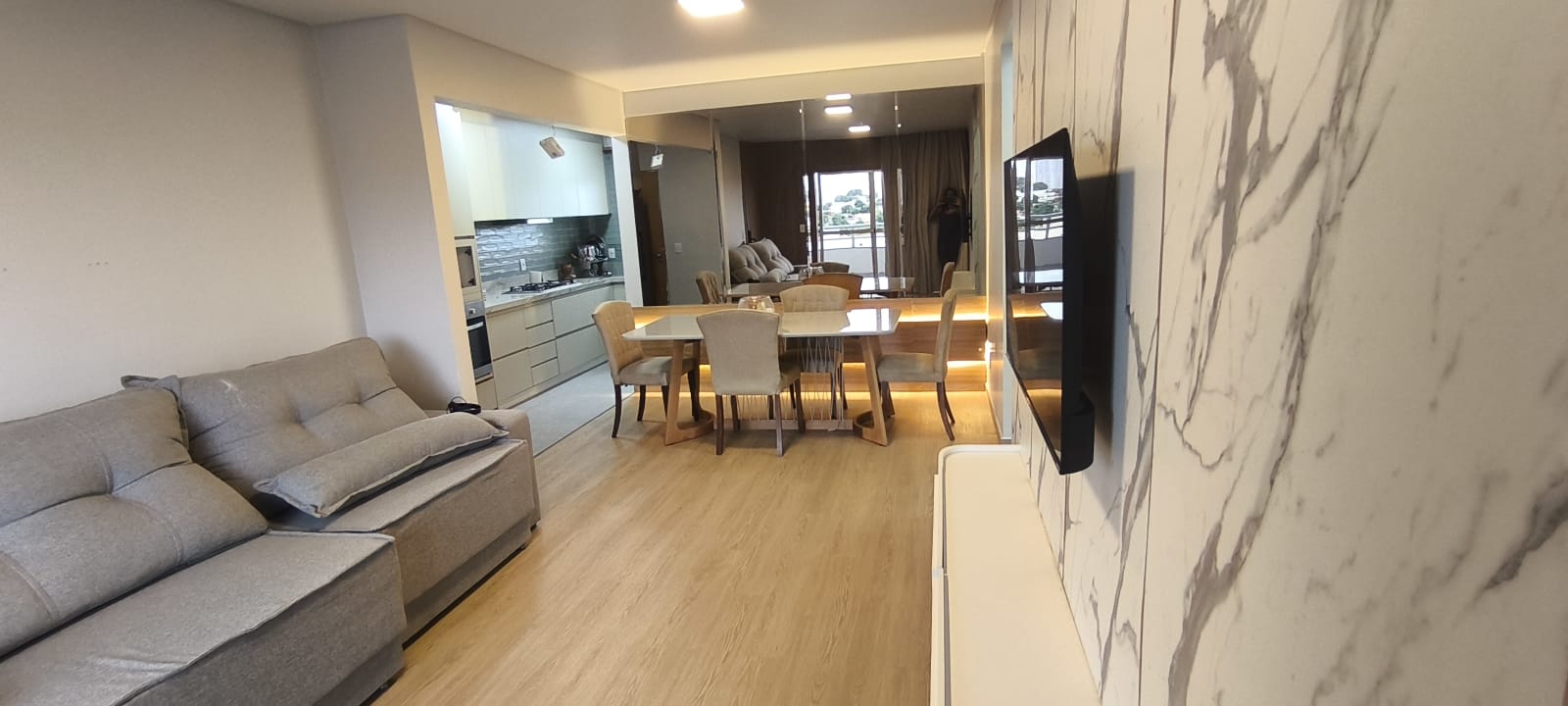 Apartamento Moderno 3 Quartos (2 Suítes) - Alto da Glória - Mobiliado