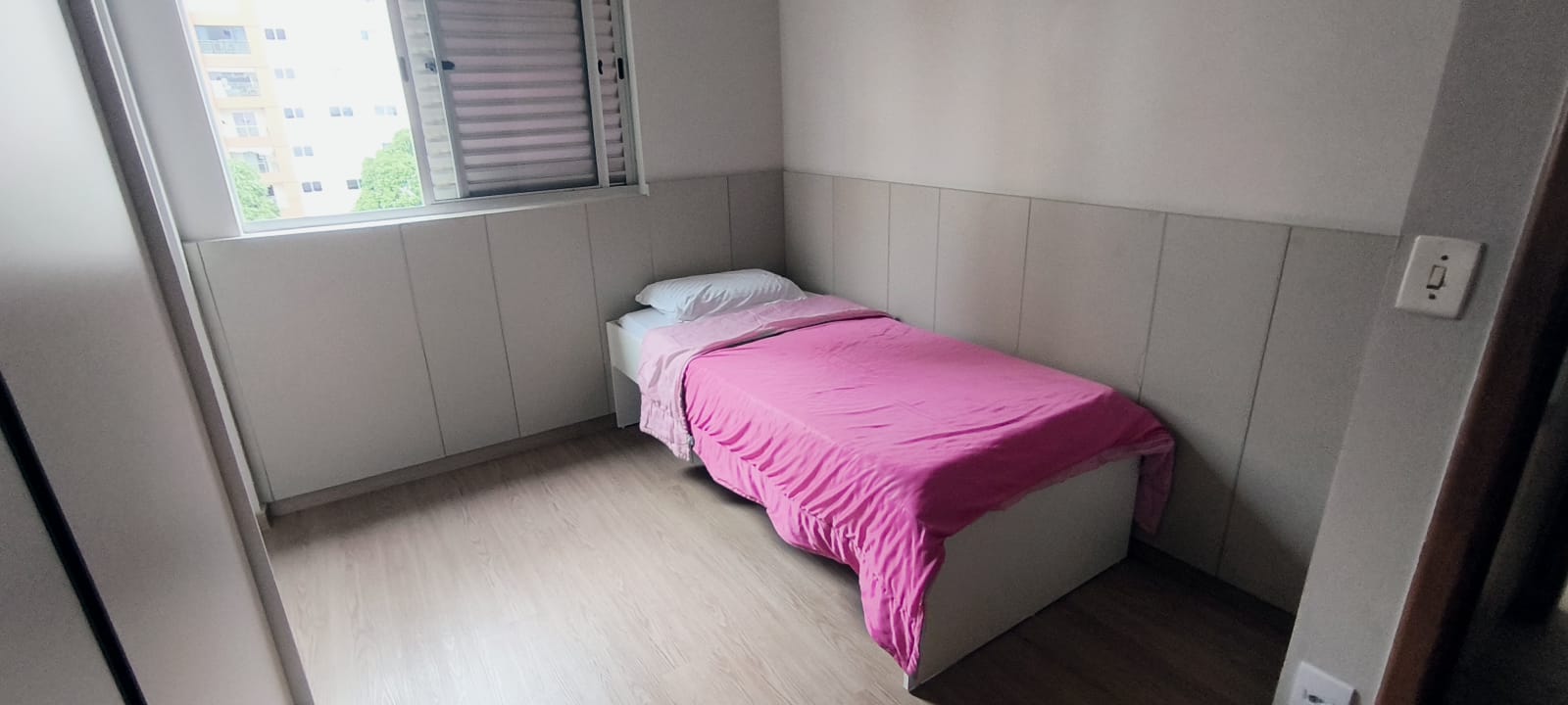 Apartamento Moderno 3 Quartos (2 Suítes) - Alto da Glória - Mobiliado