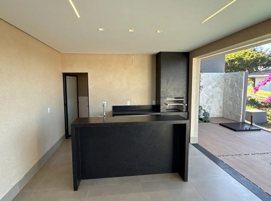 Casa Subtérrea Moderna no Jardins Nápoles - Vista Privilegiada para Área Verde