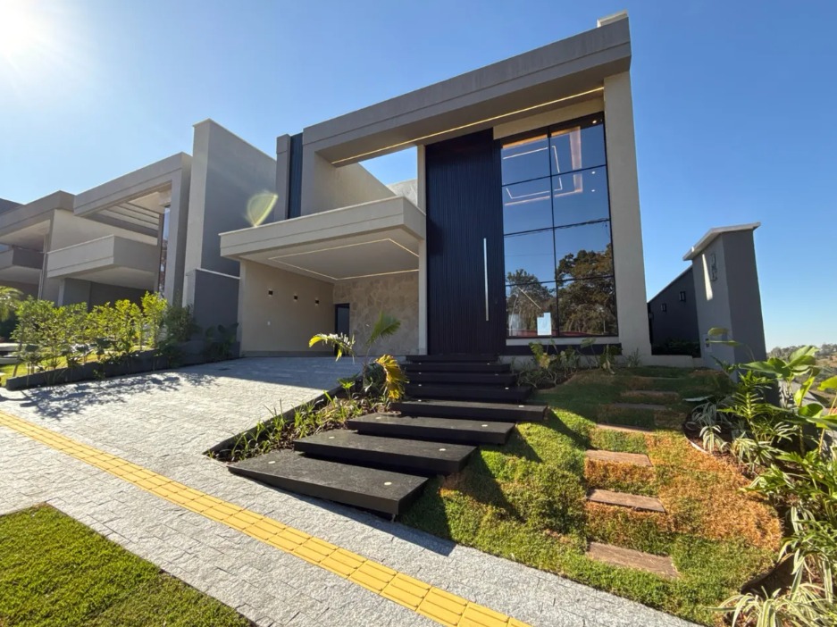 Casa Subtérrea Moderna no Jardins Nápoles - Vista Privilegiada para Área Verde