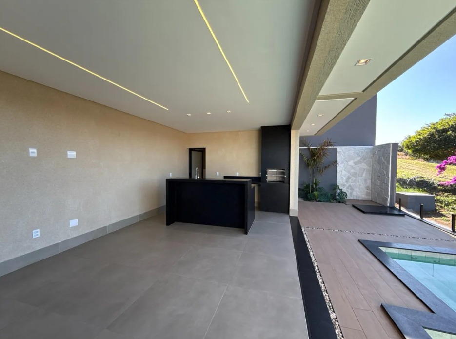 Casa Subtérrea Moderna no Jardins Nápoles - Vista Privilegiada para Área Verde