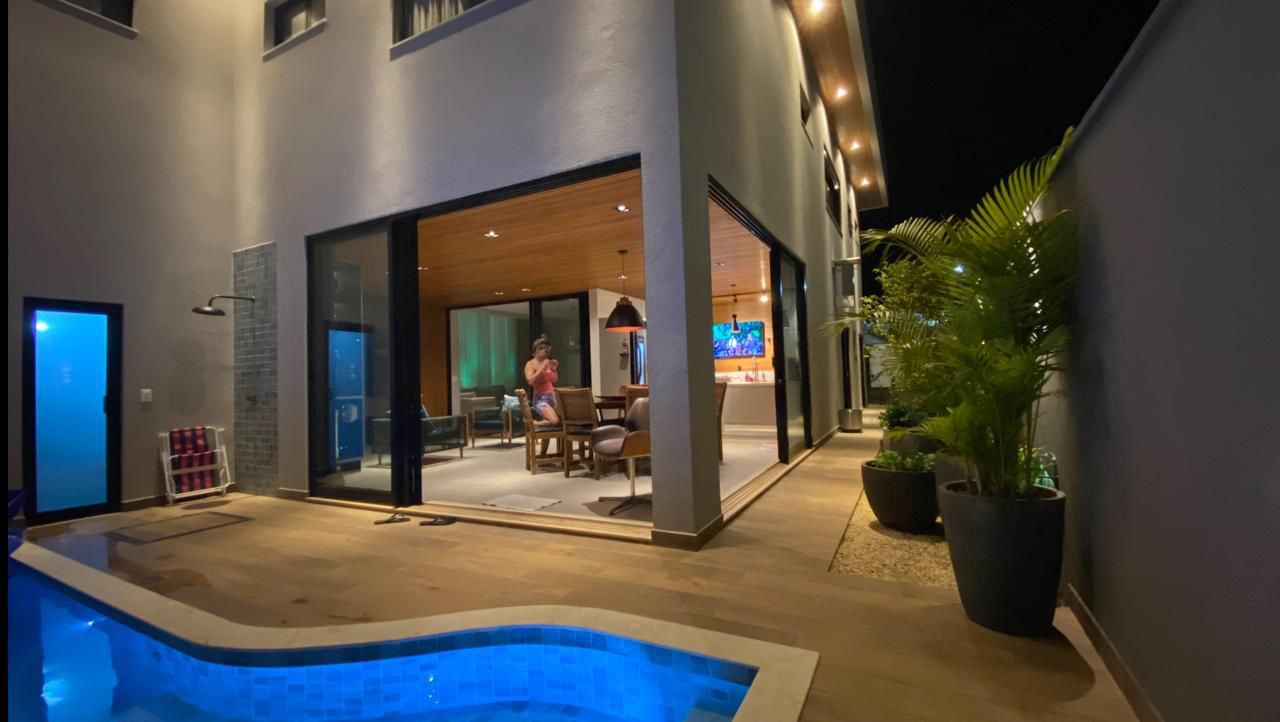 Casa de Arquitetura Contemporânea com 4 Suítes - Condomínio Parqville Pinheiros