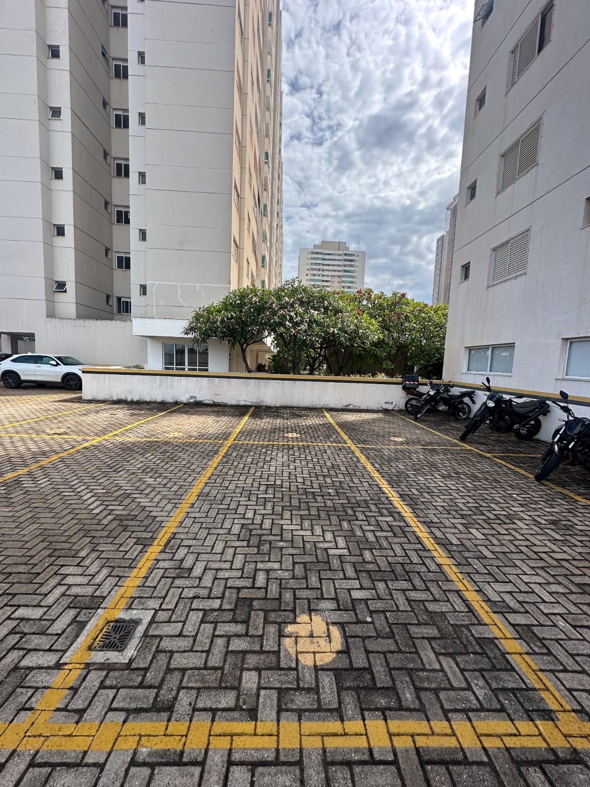 Apartamento 2 Quartos com Suíte - Village Veneza, Pronto para Morar