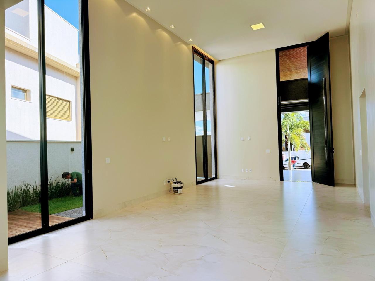 Casa Térrea de Luxo - Portal do Sol Garden Golf - Projeto Arquiteto Renomado