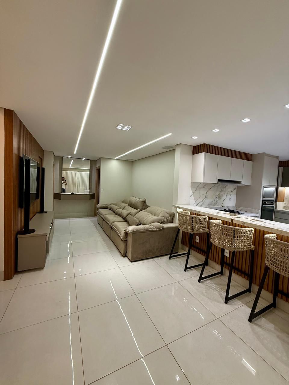 Casa Semi-Nova Totalmente Mobiliada no Papillon Park - Lote de Esquina 407m²