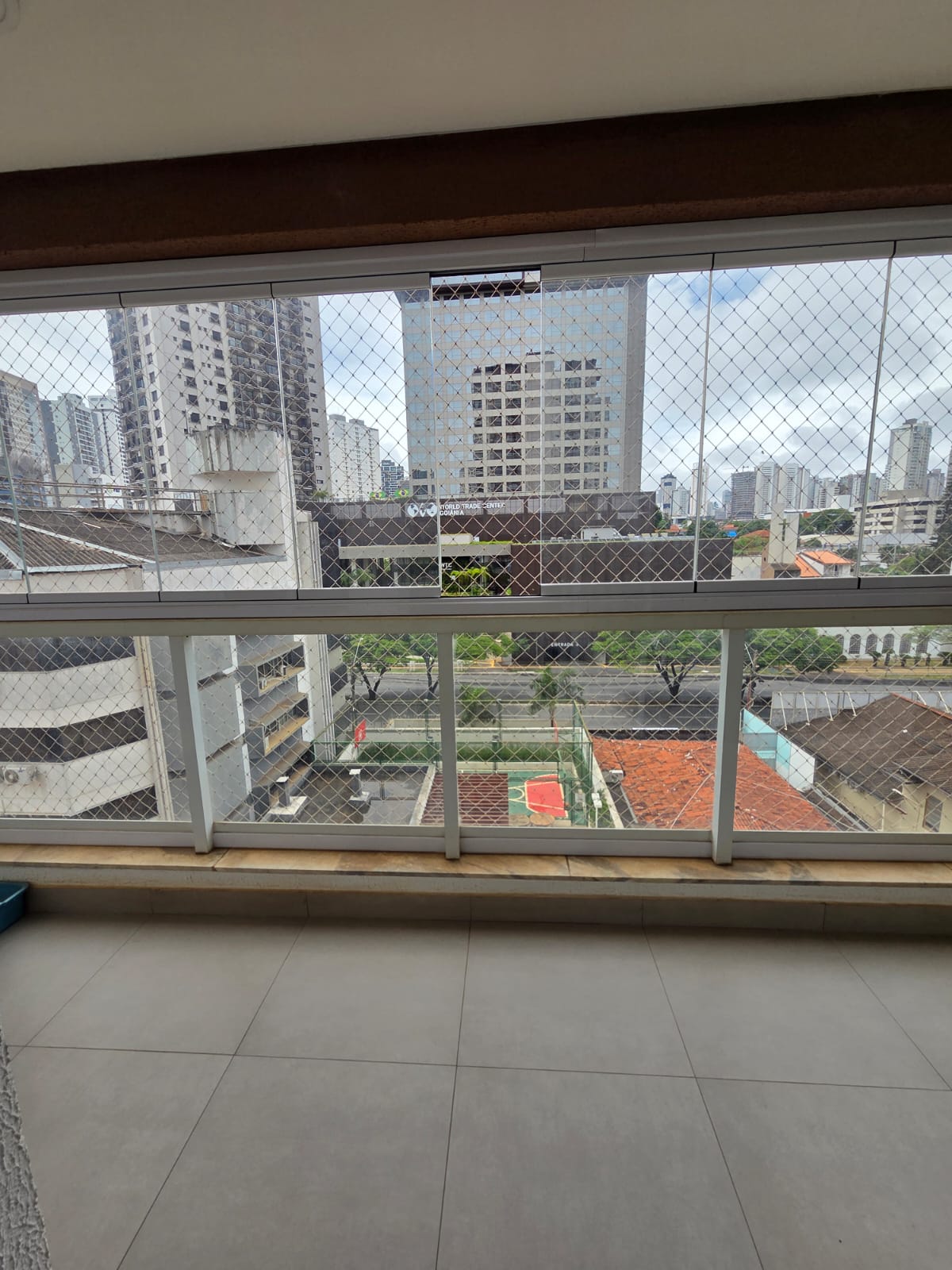 Apartamento Reformado no K Apartments - 1 Quarto com Sacada Fechada