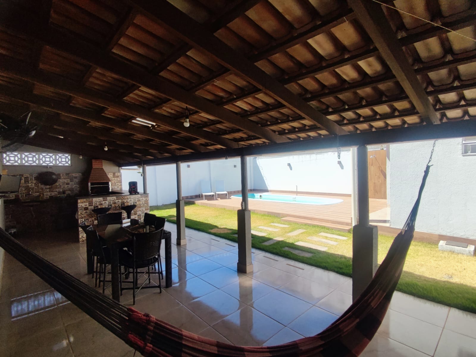 Casa Espaçosa com Piscina no Parque Anhanguera - 3 Quartos, Área Gourmet e 5 Vagas