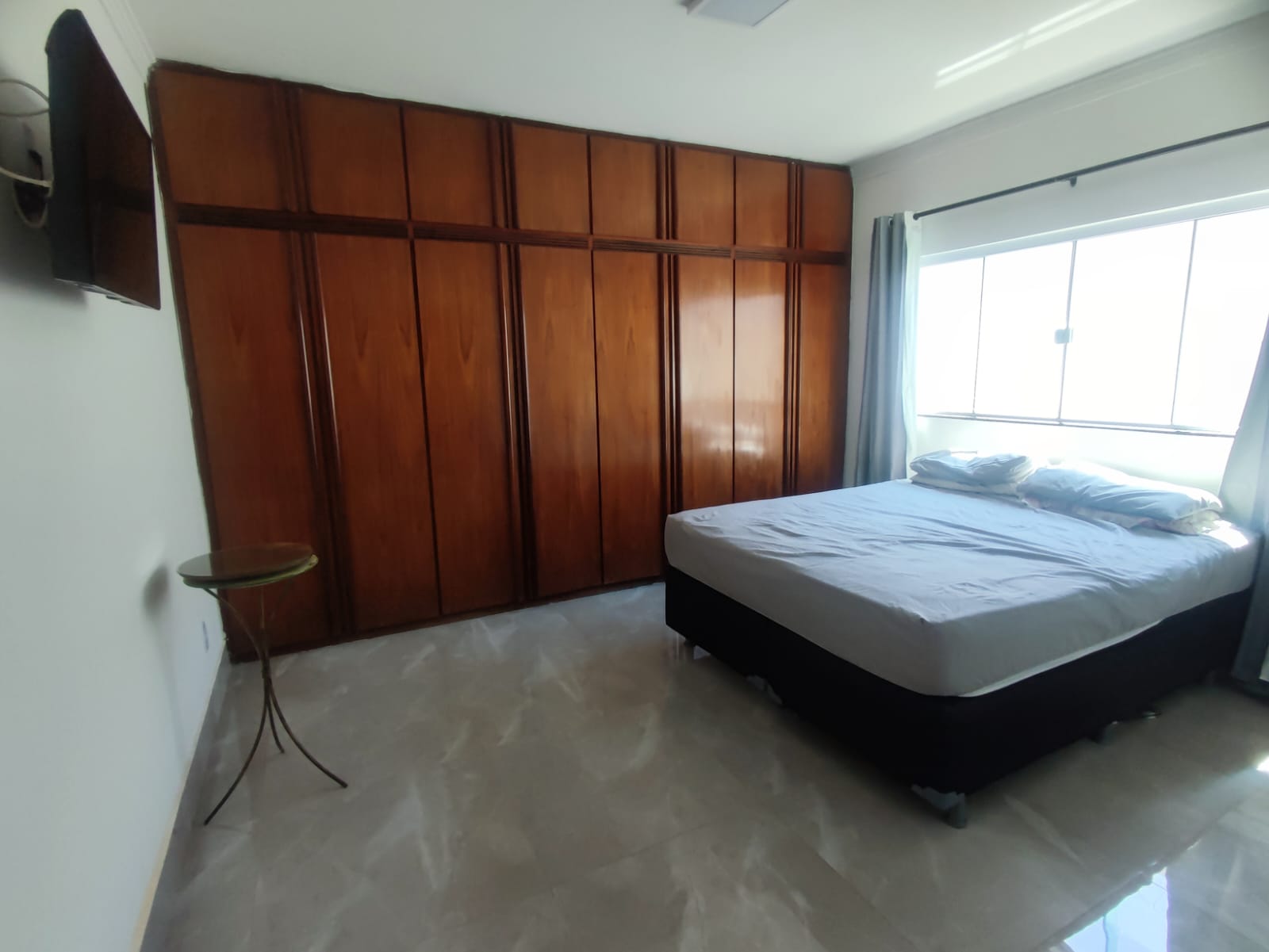 Casa Espaçosa com Piscina no Parque Anhanguera - 3 Quartos, Área Gourmet e 5 Vagas