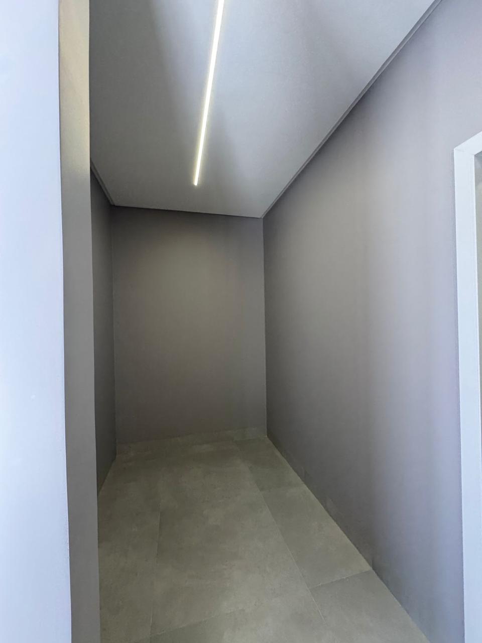 Casa Moderna de Alto Padrão com Piscina e 3 Suítes - Projeto Exclusivo