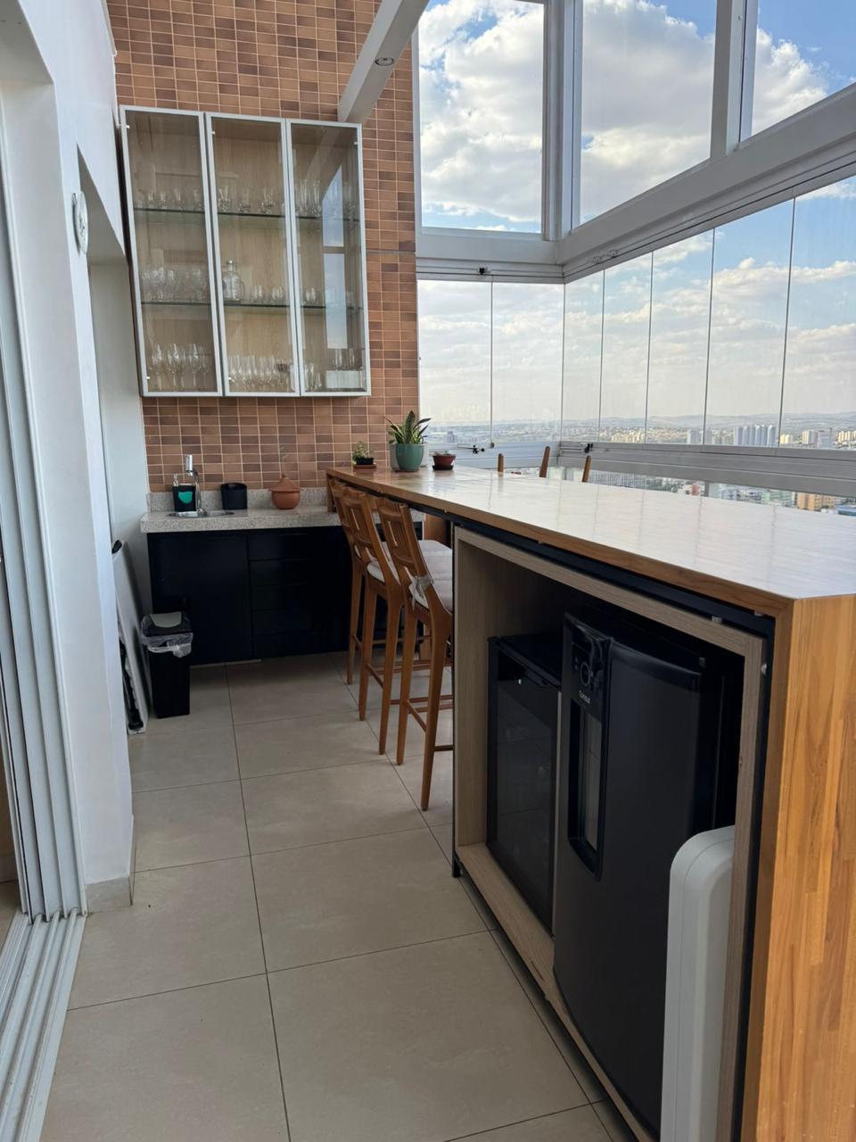 Apartamento Duplex Mobiliado de Alto Padrão - 3 Suítes com Vista Privilegiada