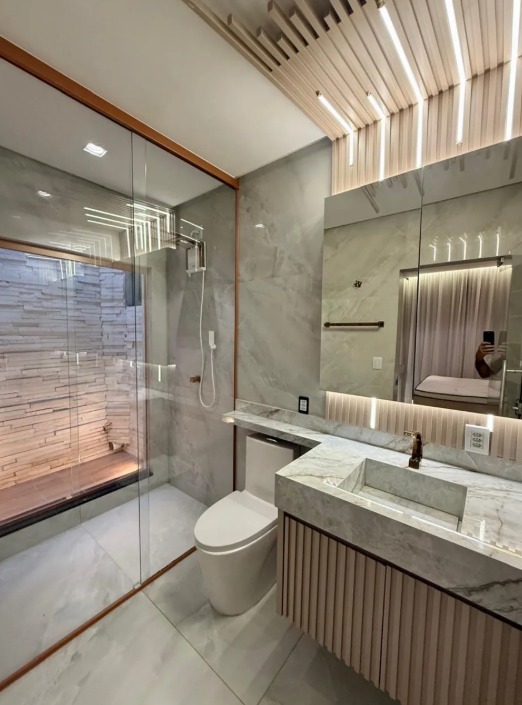 Casa Semi-Nova Mobiliada no Papillon Park - Lote de Esquina 407m²