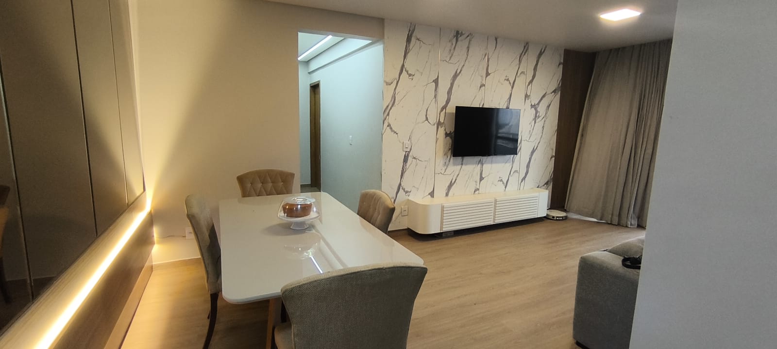 Apartamento Exclusivo 98m² com 3 Quartos (2 Suítes) - Alto da Glória