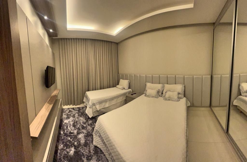 Sobrado de Alto Padrão com 5 Suítes - Jardins Lisboa