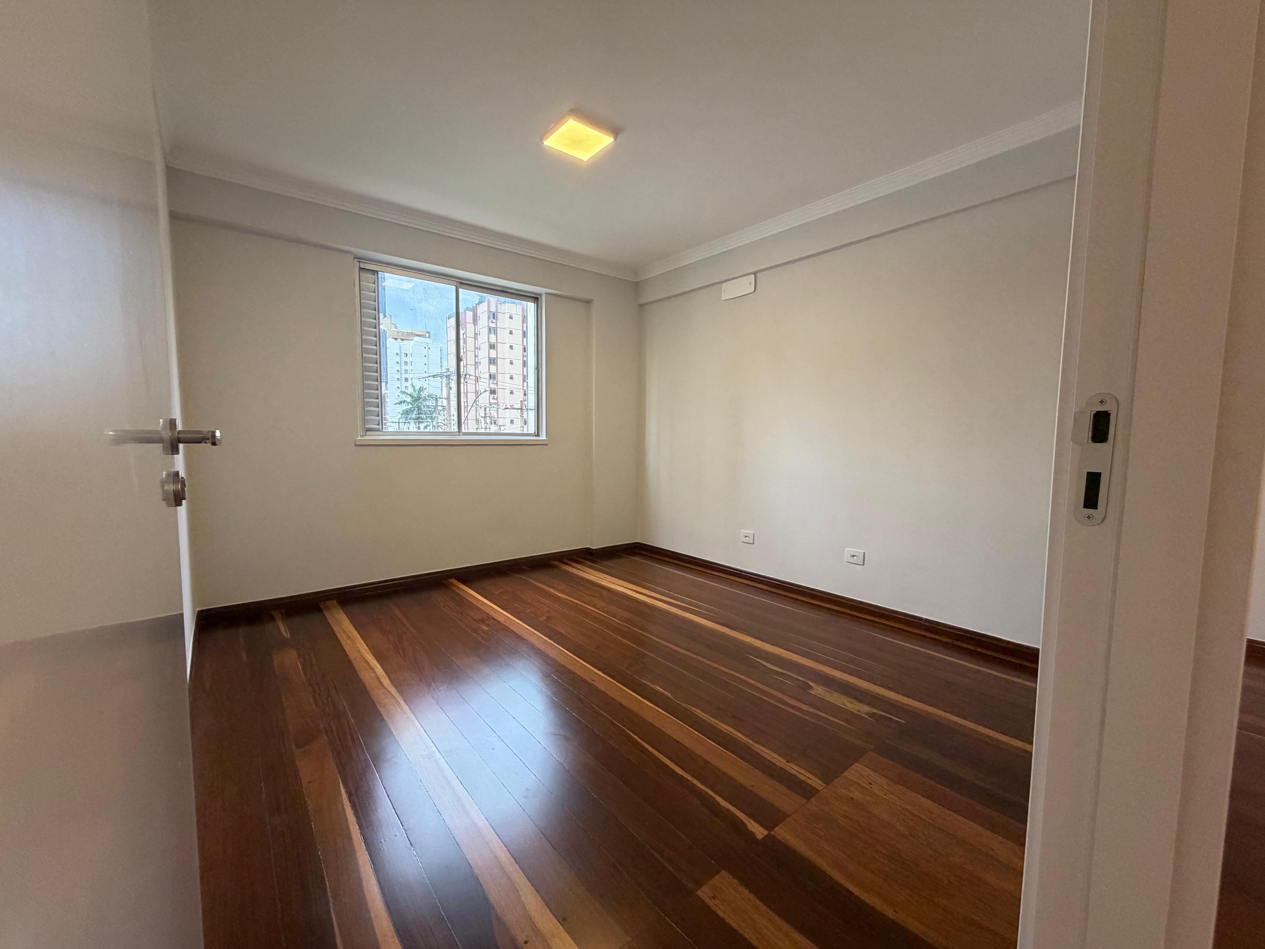 Apartamento Reformado 160m² - Edifício Grécia - Setor Oeste