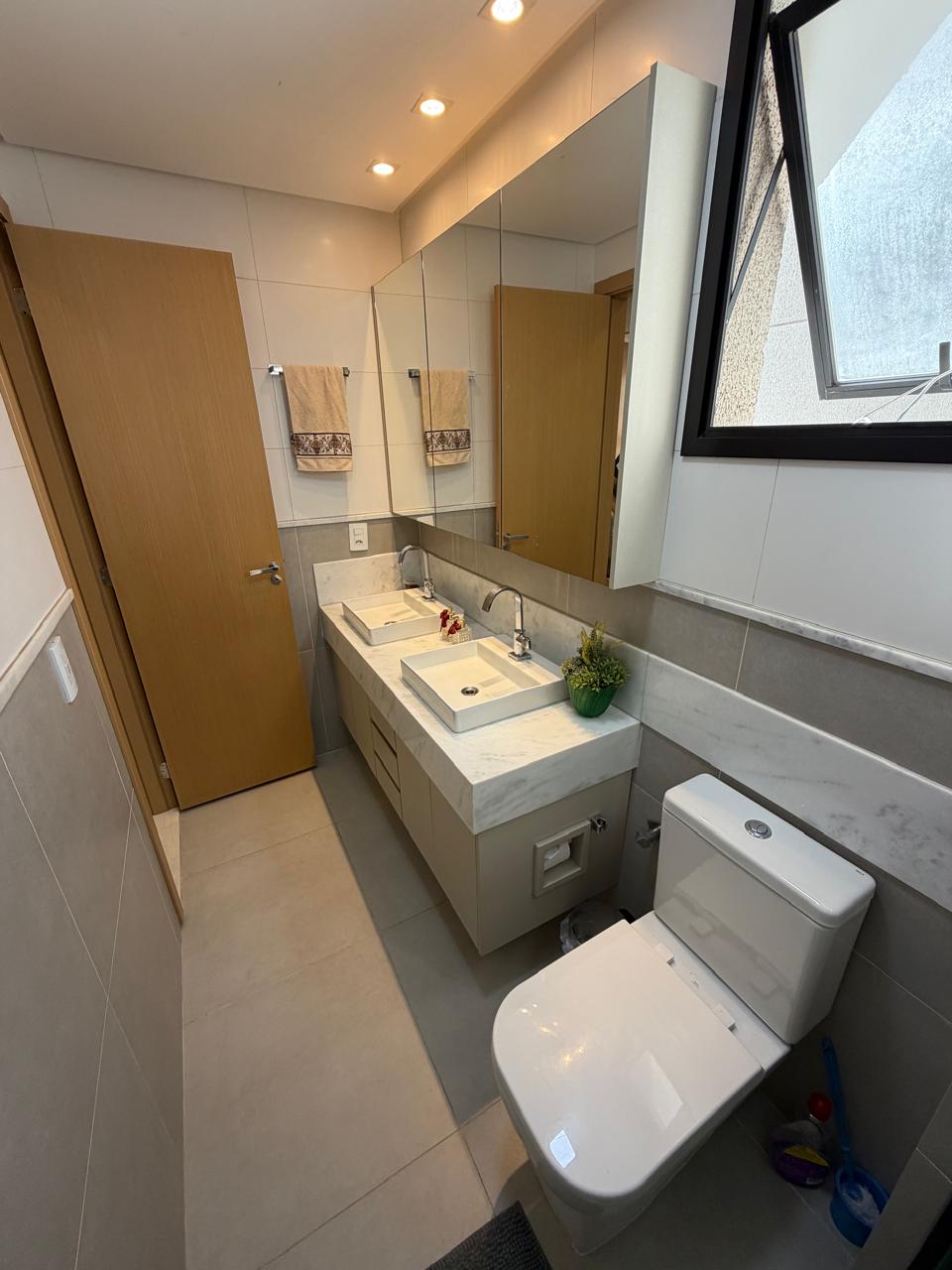 Apartamento Alto Padrão no Residencial Jardim Bueno -  3 Suítes com Armários, Projeto Luminotécnico e Churrasqueira Gourmet