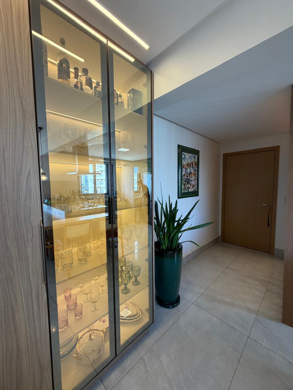 Apartamento Alto Padrão no Residencial Jardim Bueno -  3 Suítes com Armários, Projeto Luminotécnico e Churrasqueira Gourmet