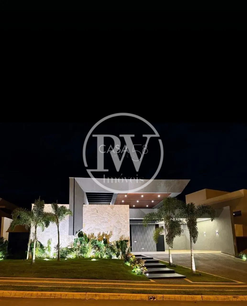 Casa Térrea de Alto Padrão, 290m², 3 Suítes, Piscina com Hidro Projeto Assinado