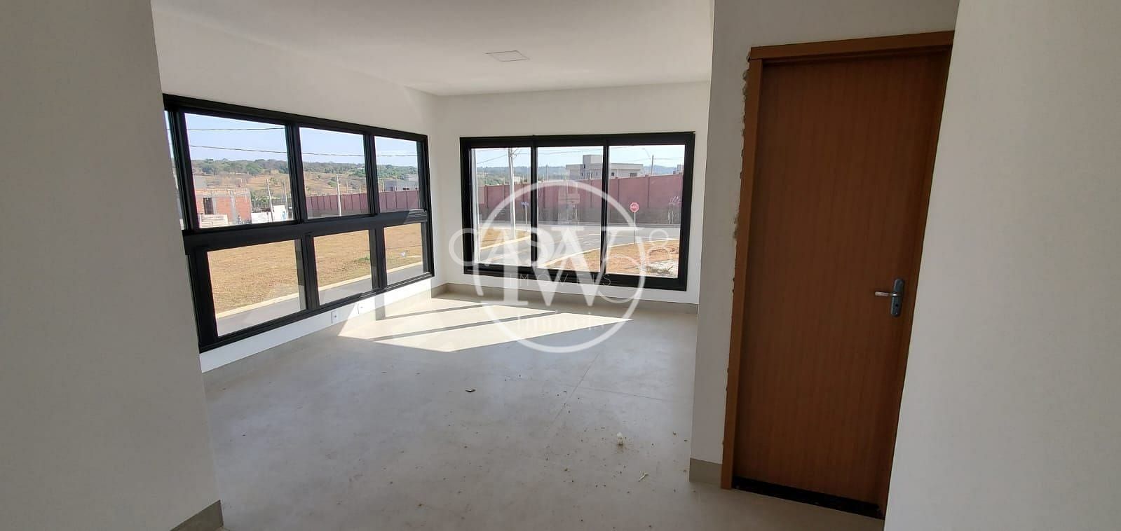 Casa à venda, Jardins Capri, Setor Negrão de Lima, 4 Quartos sendo 4 Suítes