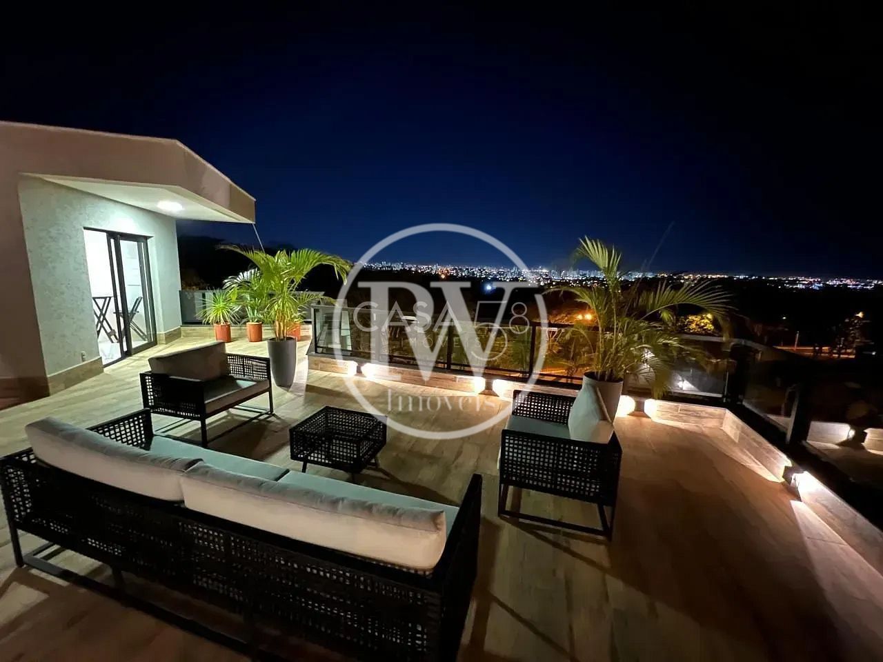 Casa à venda, Residencial Parque Mendanha, 438m² construídos | Terreno de 808m²