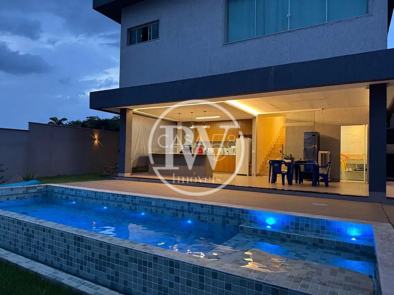 Casa Térrea de Alto Padrão no Condomínio Vale Verde – 4 Quartos – 260m²