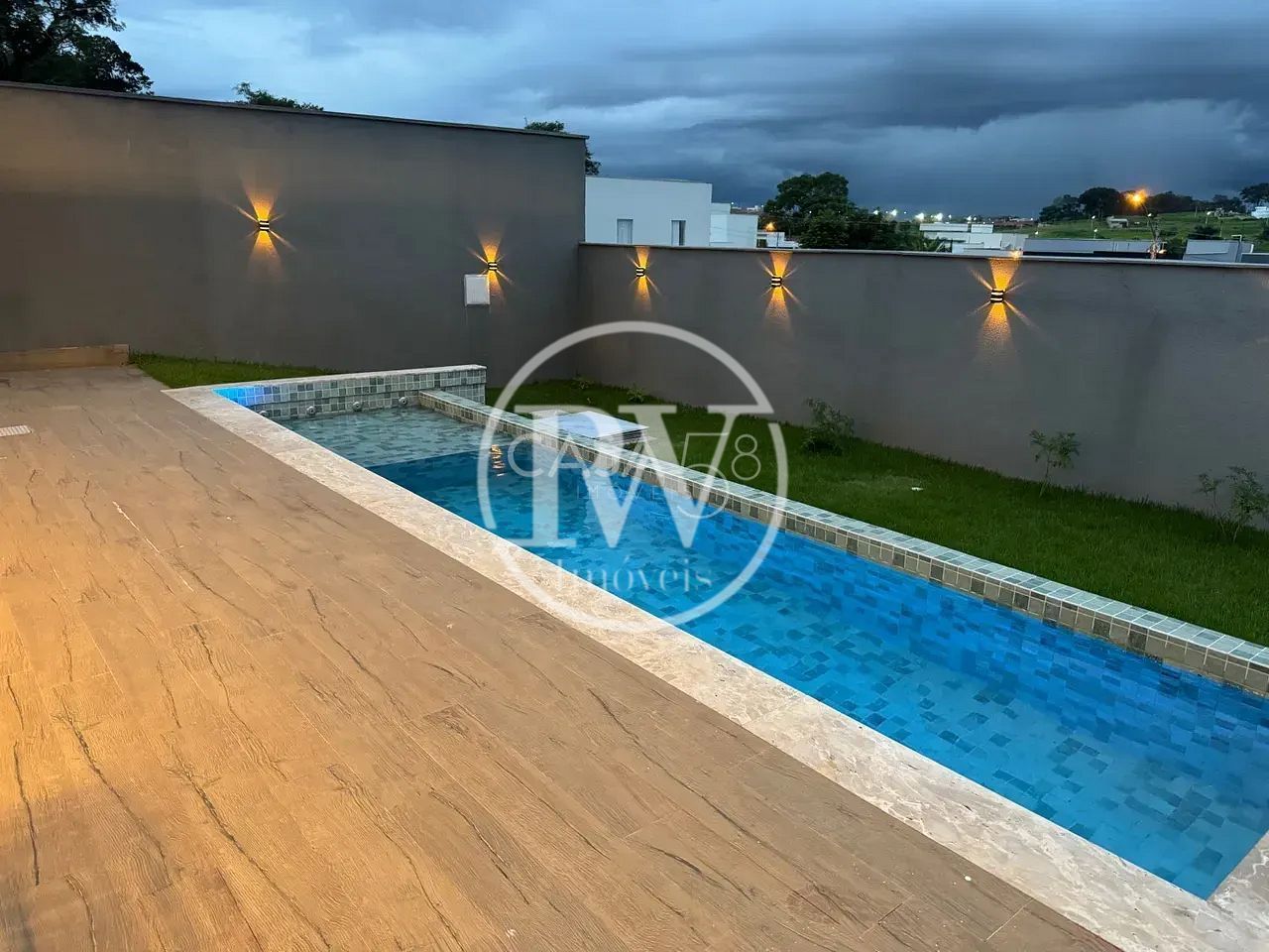 Casa Térrea de Alto Padrão no Condomínio Vale Verde – 4 Quartos – 260m²