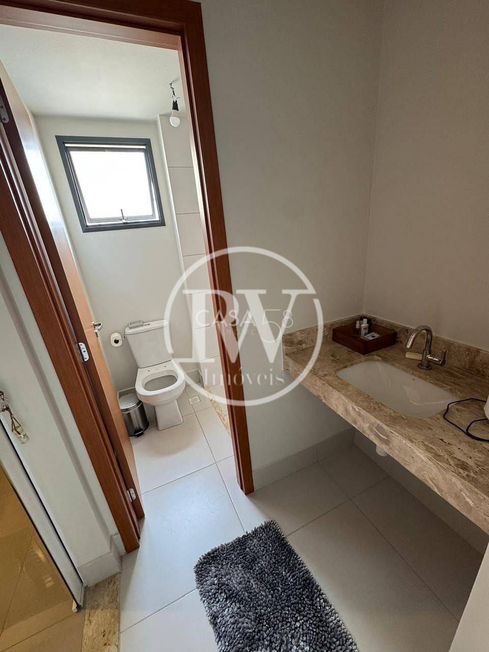 Apartamento à venda no Setor Bueno – 3 suítes, 87m², varanda estendida, 2 vagas