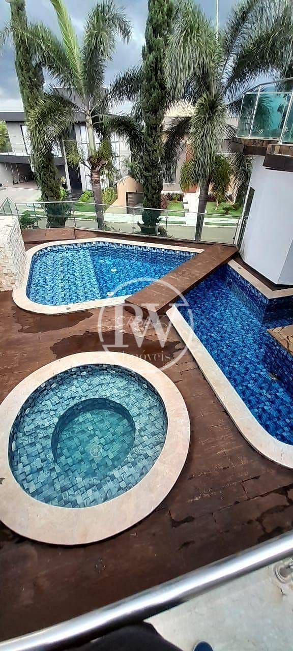 Mansão Exclusiva de Alto Padrão no Condomínio do Lago | 830m² | 5 Suítes