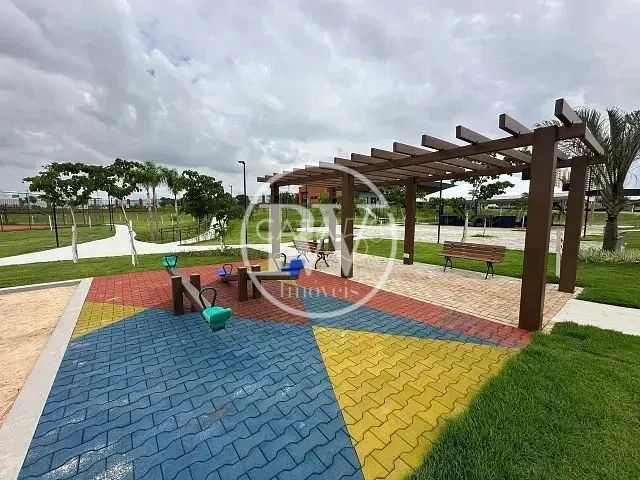 Casa Térrea em Condomínio Fechado – 3 Suítes | 172m² | Lazer Completo