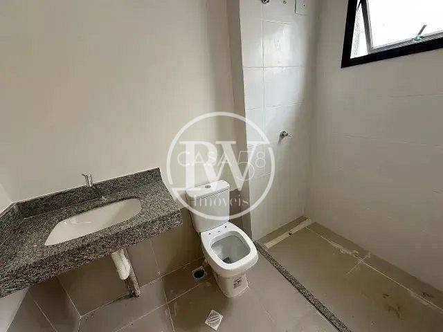 Casa Térrea em Condomínio Fechado – 3 Suítes | 172m² | Lazer Completo