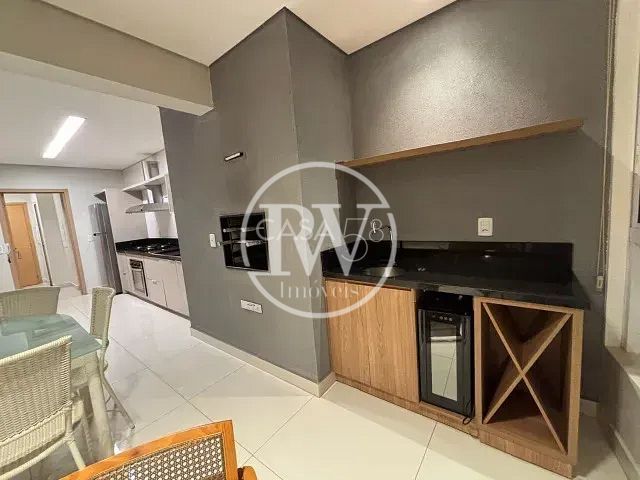 Apartamento de Alto Padrão com 182m² à Venda no 31º Andar | 3 Suítes | Nascente