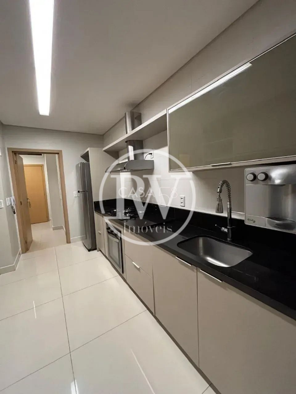 Apartamento de Alto Padrão com 182m² à Venda no 31º Andar | 3 Suítes | Nascente