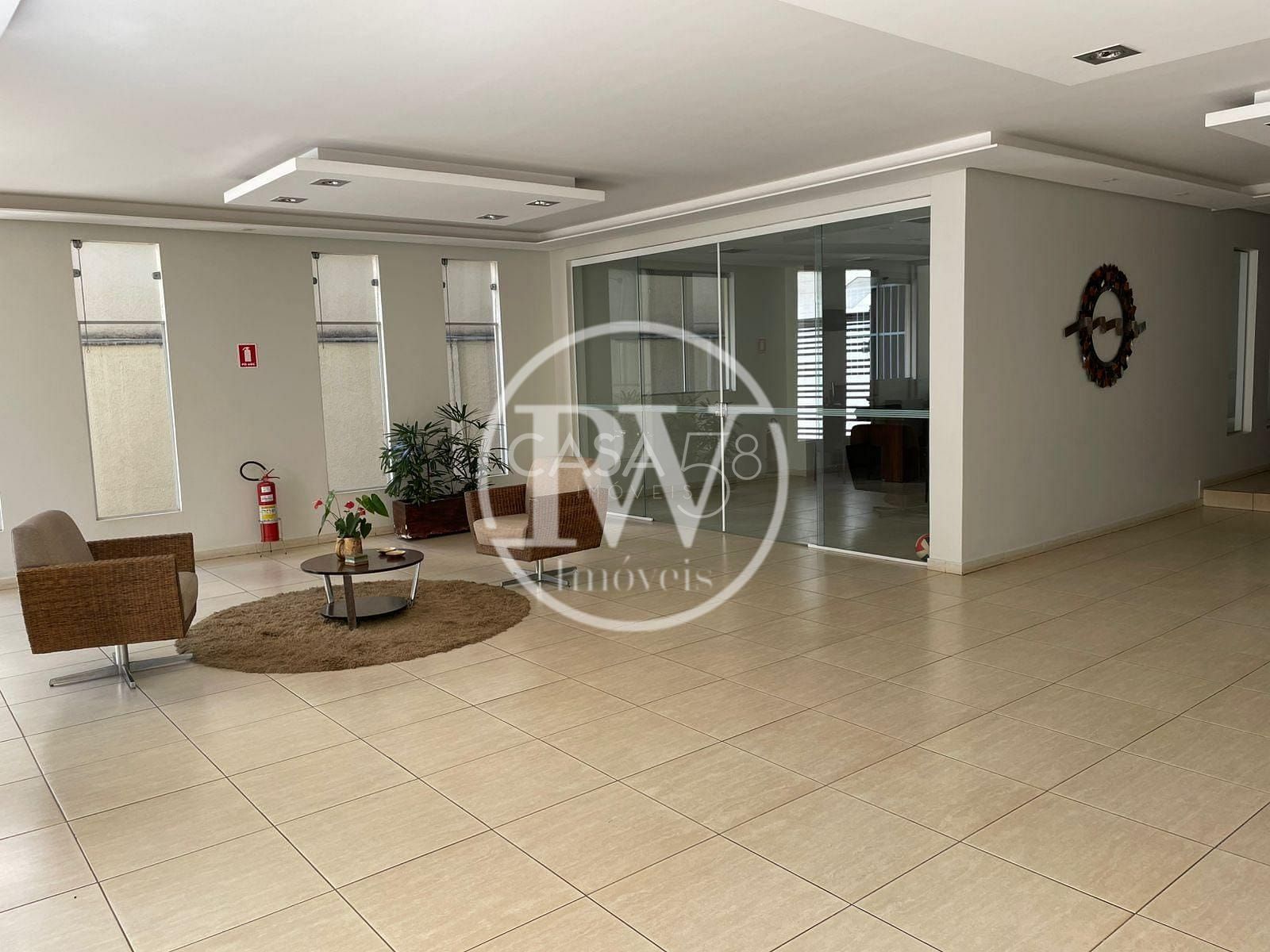 Apartamento Reformado no Setor Bueno - 2 Quartos, Suíte, Home Office e 84 m²