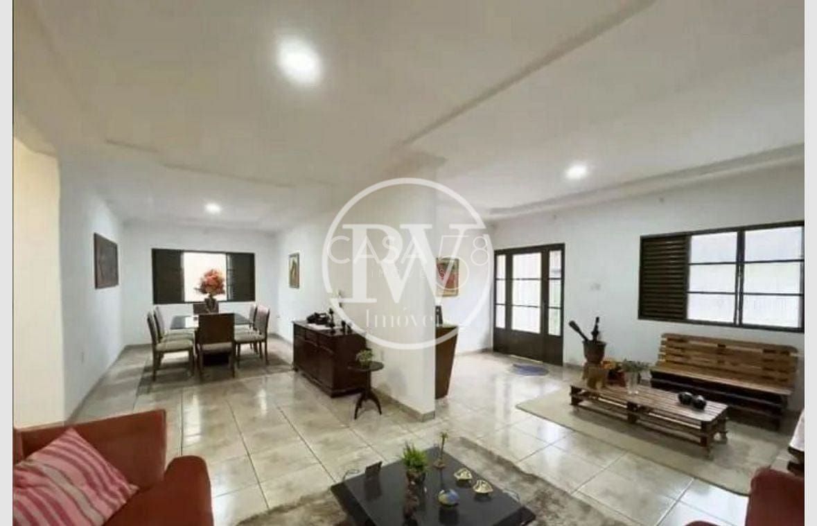 Sobrado à venda, Setor Jaó, 4 Quartos sendo 4 Suítes