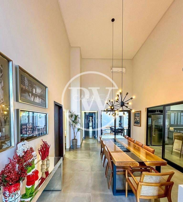 Casa a Venda no Condomínio GREEN PARK, 4 quartos sendo 4 suites , Goiânia, GO.