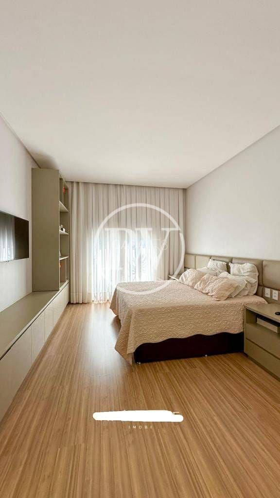 Casa a Venda no Condomínio GREEN PARK, 4 quartos sendo 4 suites , Goiânia, GO.