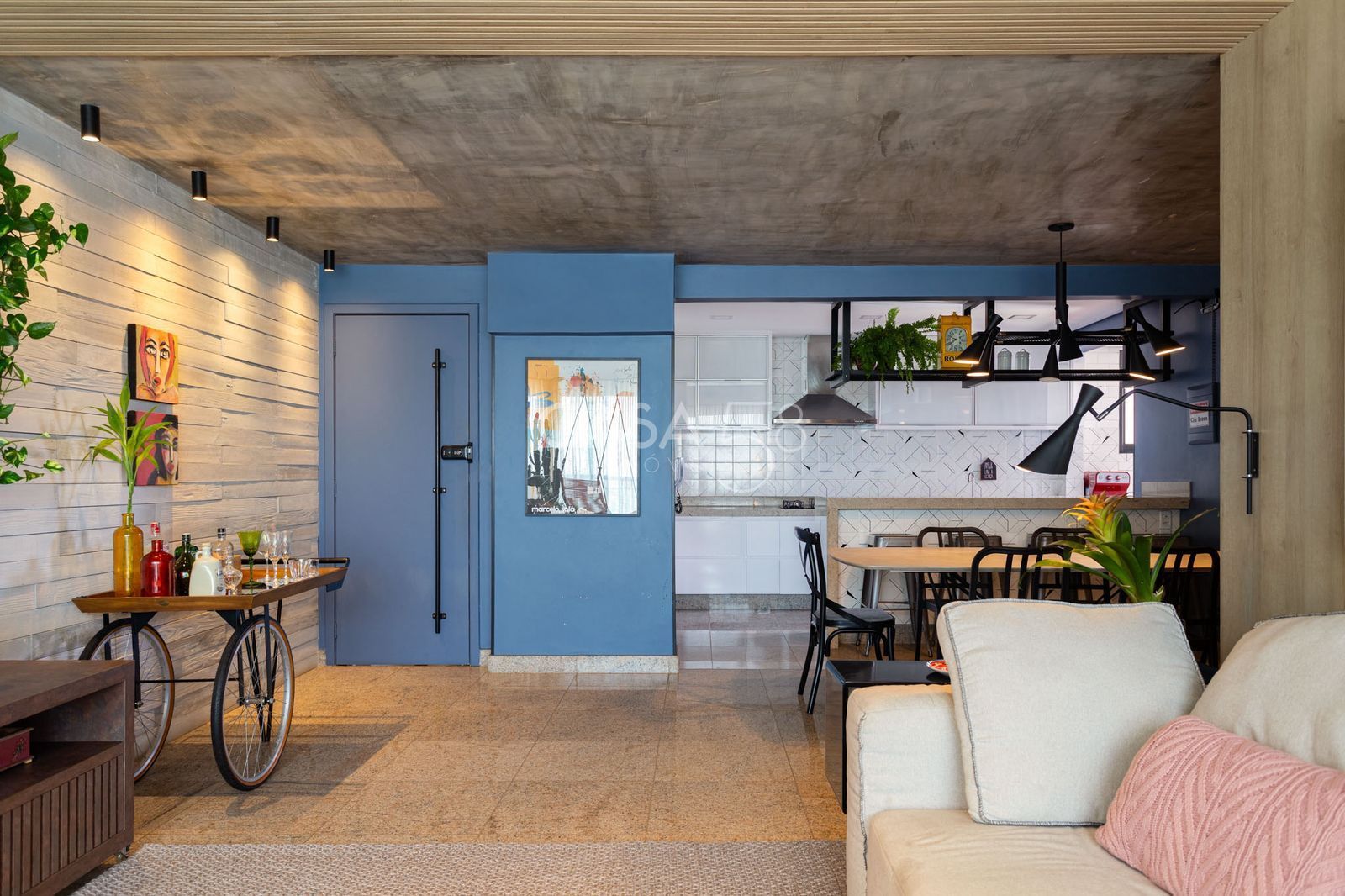 Apartamento a venda, 2 quartos sendo 2 suítes