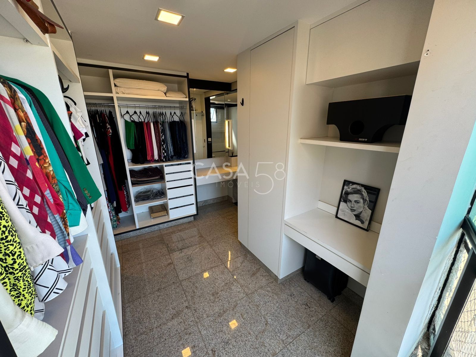 Apartamento a venda, 2 quartos sendo 2 suítes