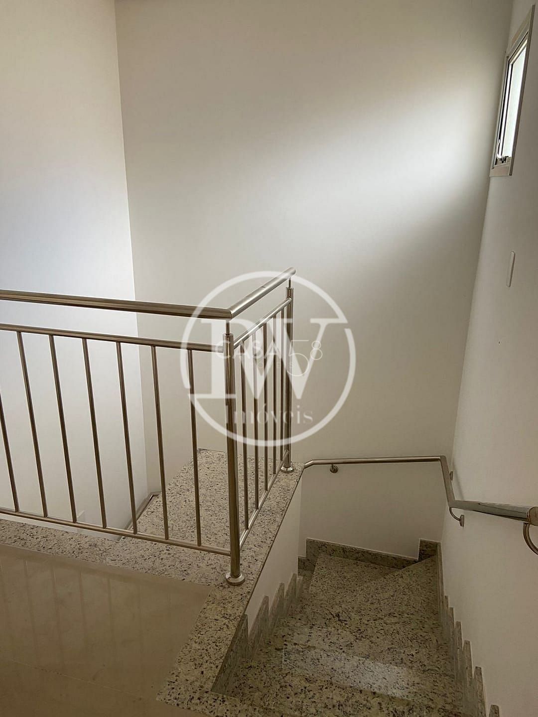 Sobrado no Condomínio Jardins de Lucca – 3 Suítes – 100m² – Lazer Completo