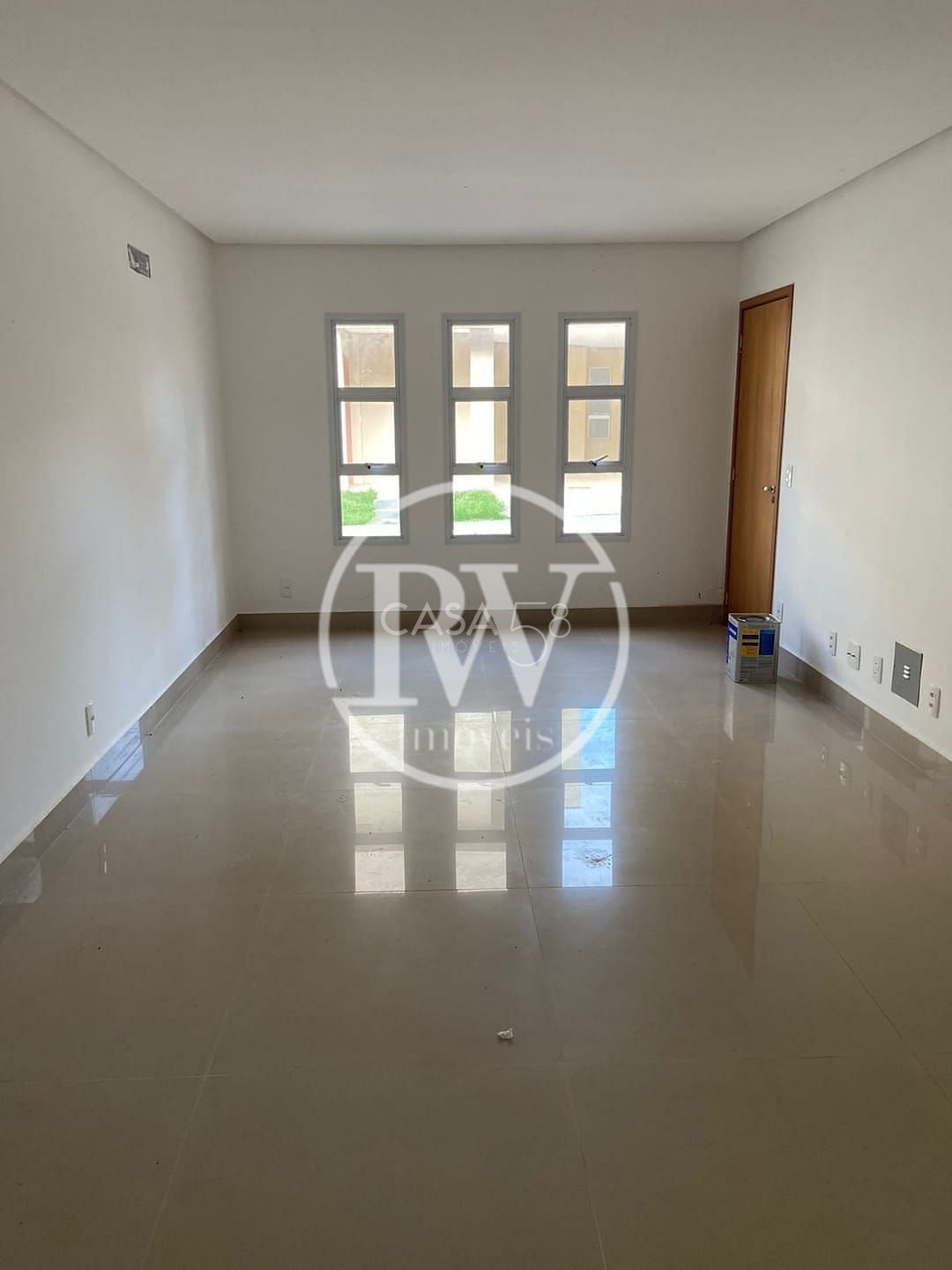 Sobrado no Condomínio Jardins de Lucca – 3 Suítes – 100m² – Lazer Completo