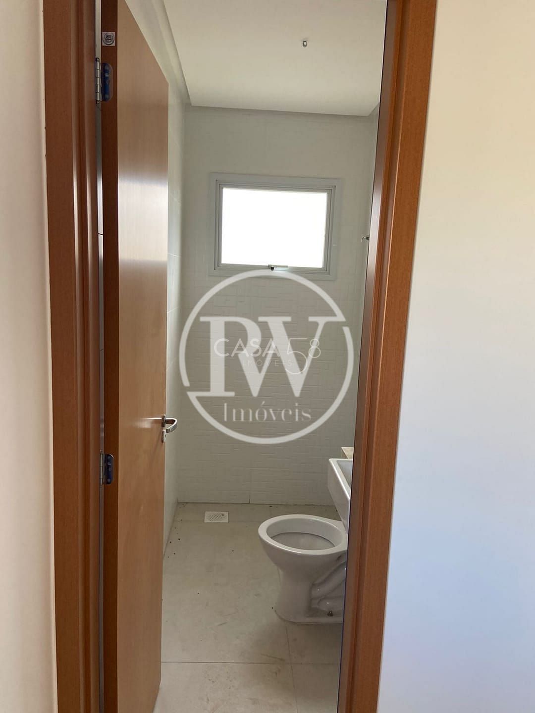 Sobrado no Condomínio Jardins de Lucca – 3 Suítes – 100m² – Lazer Completo