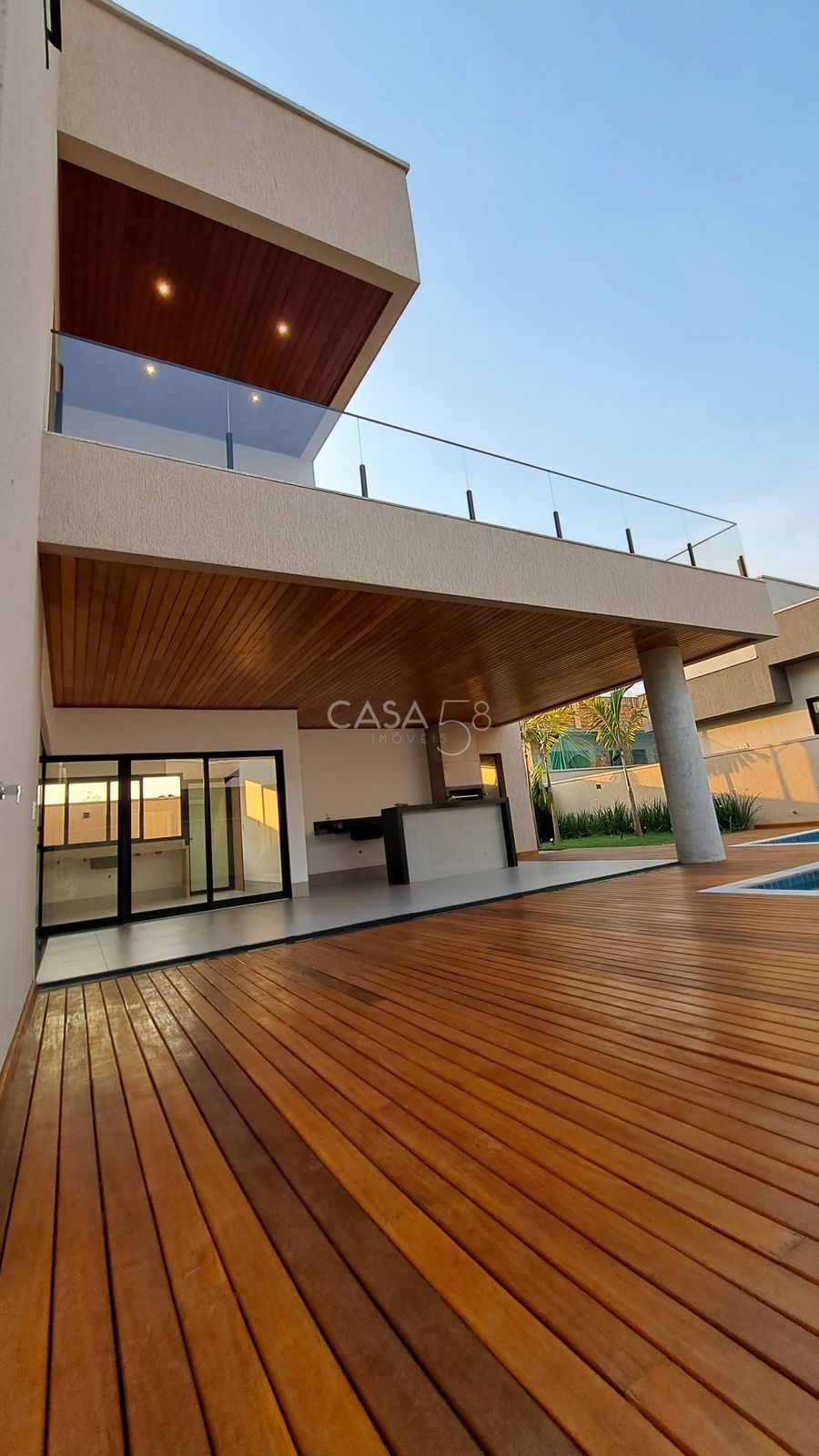 Sobrado 4 Suítes – 270m² Construídos – 470m² Terreno –Portal do Sol Golf Garden